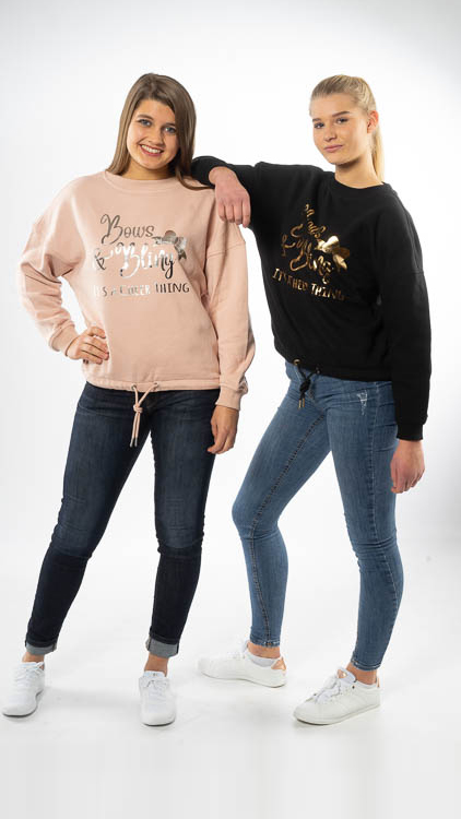 Gemütlicher Sweater in gedeckten Farben!
